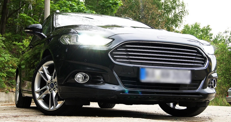 Ford Mondeo cena 57777 przebieg: 198745, rok produkcji 2015 z Wałbrzych małe 631